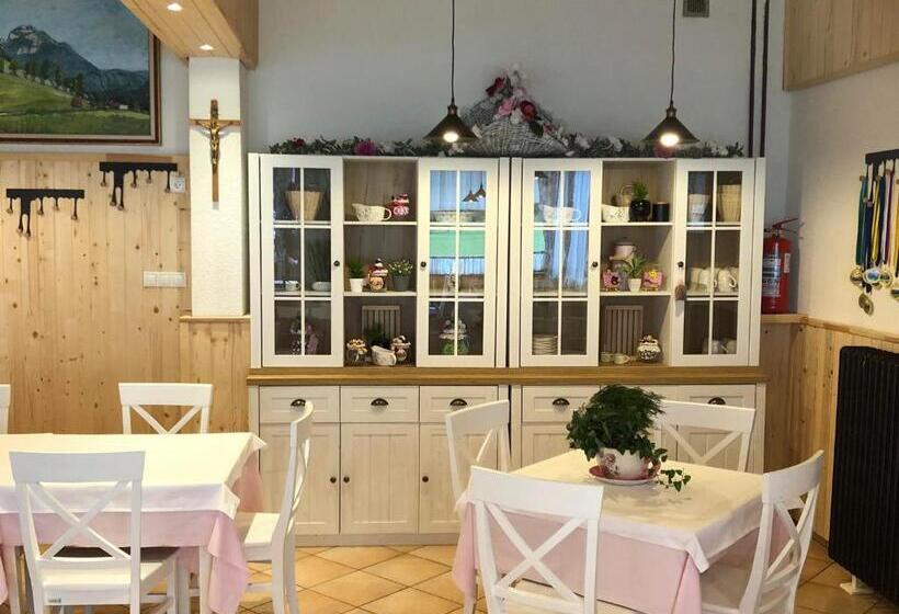 تختخواب و صبحانه Penzion Valerija