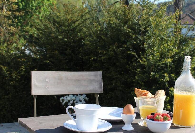 Bed and Breakfast Pitchounette