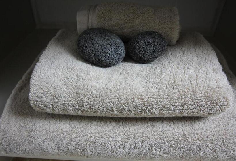 Bed and Breakfast Pitchounette