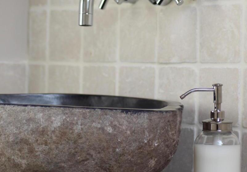 Bed and Breakfast Pitchounette