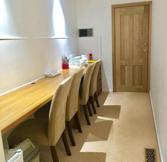 צימר Wildwood Lodge