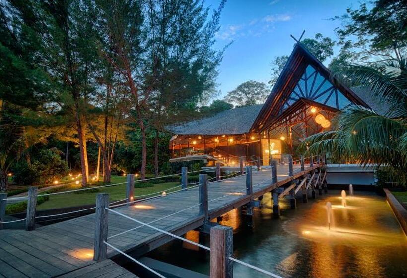 Borneo Eagle Resort