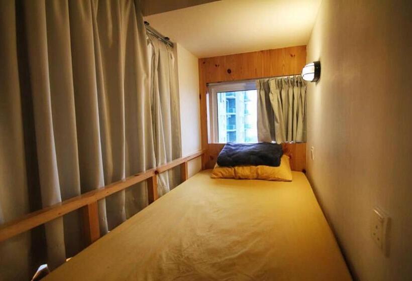 D Calton Seaview Apartment