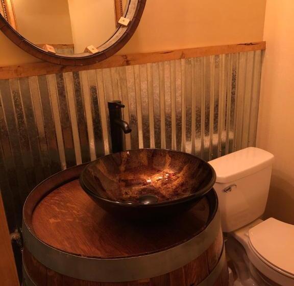 Dusty Boots Motel & Cafe