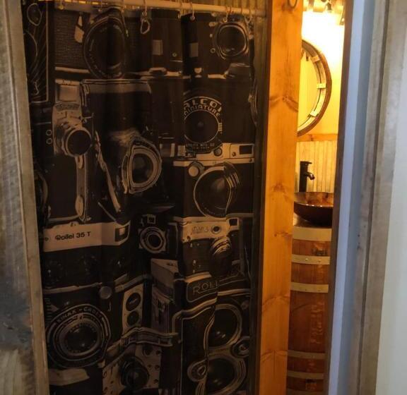 Dusty Boots Motel & Cafe