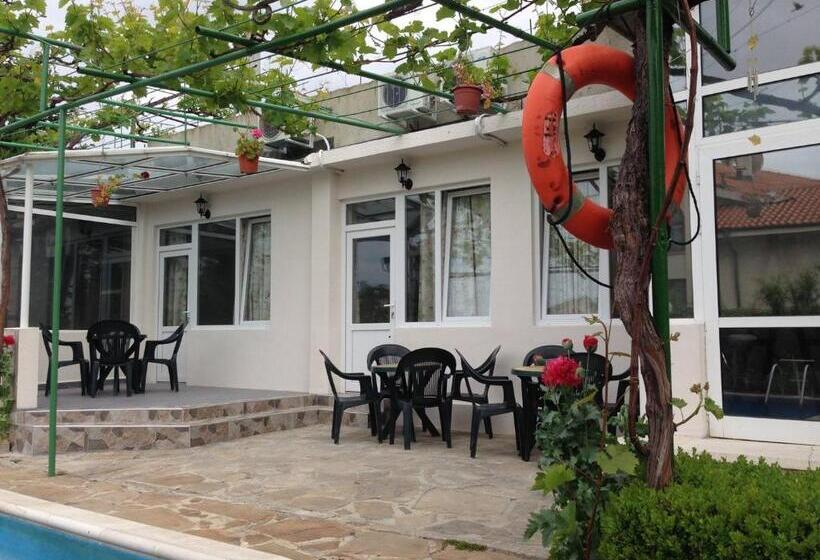 Family Hotel California   Varna