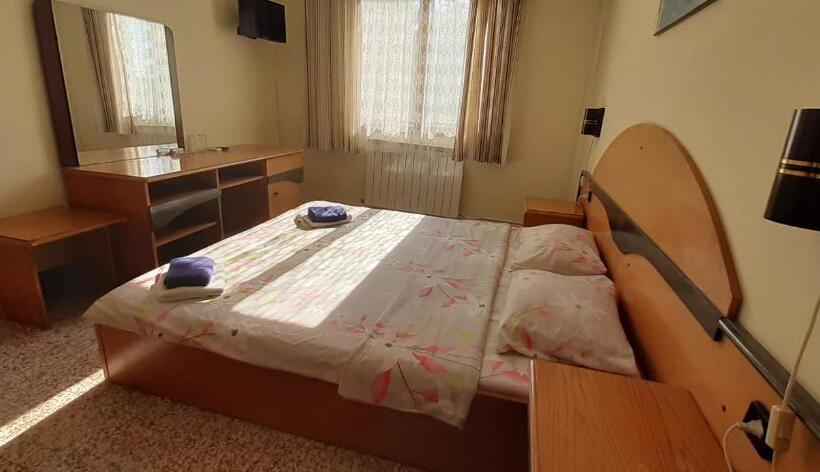 Family Hotel California   Varna