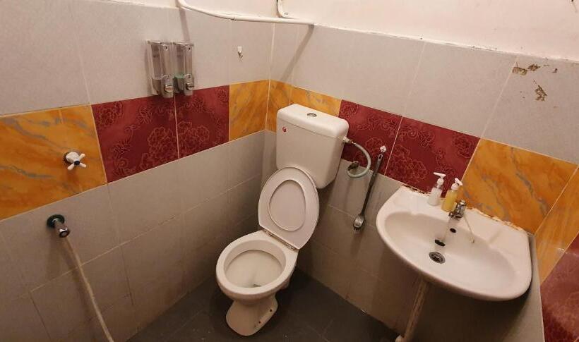 ホテル Chalet Kampong Semawar