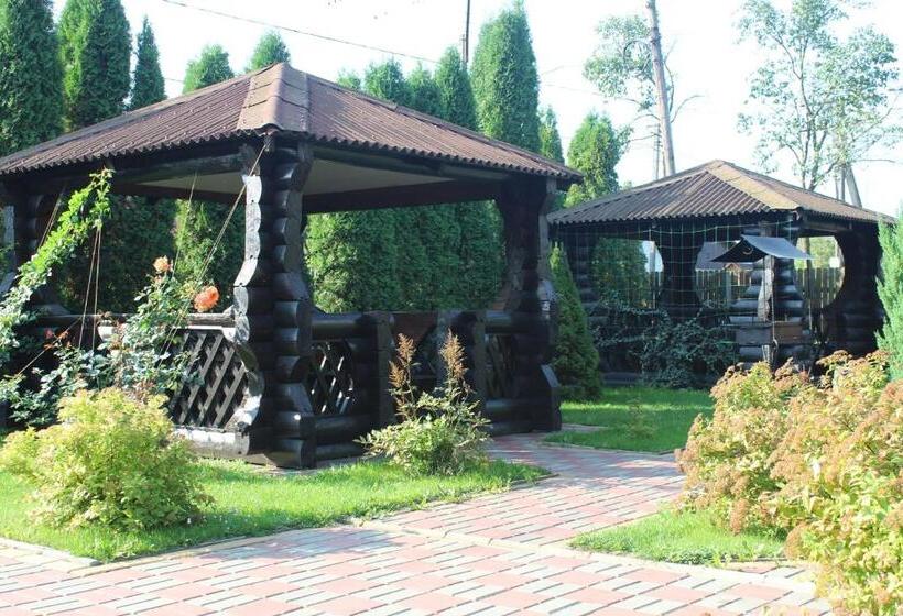 هتل Complex Mizh Triokh Ozer