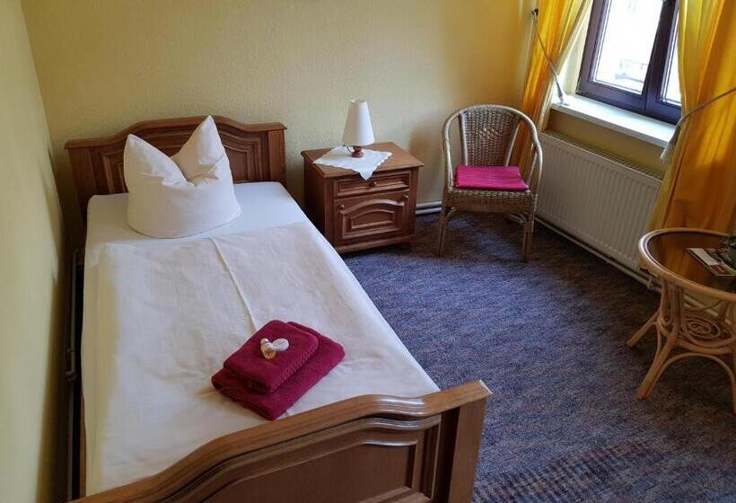 호텔 Garni Zum Löwen