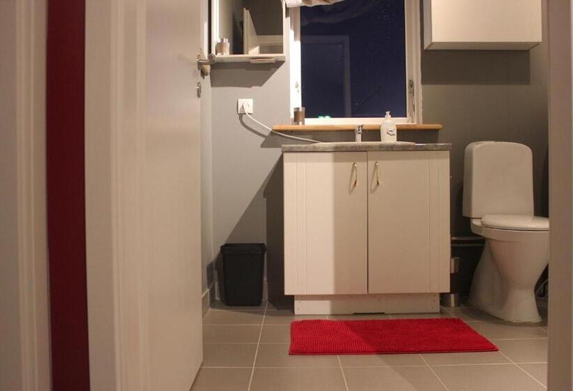 هتل Icelandhorsetours Helluland