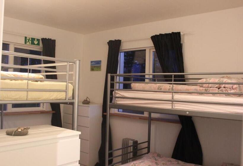 هتل Icelandhorsetours Helluland