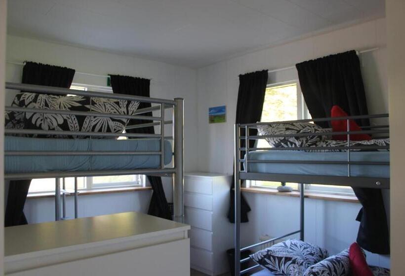 هتل Icelandhorsetours Helluland