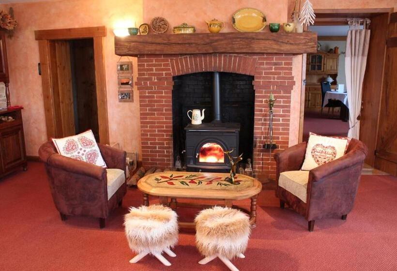 Отель La Maison Du Lac Chalain