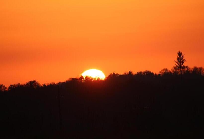 Отель La Maison Du Lac Chalain