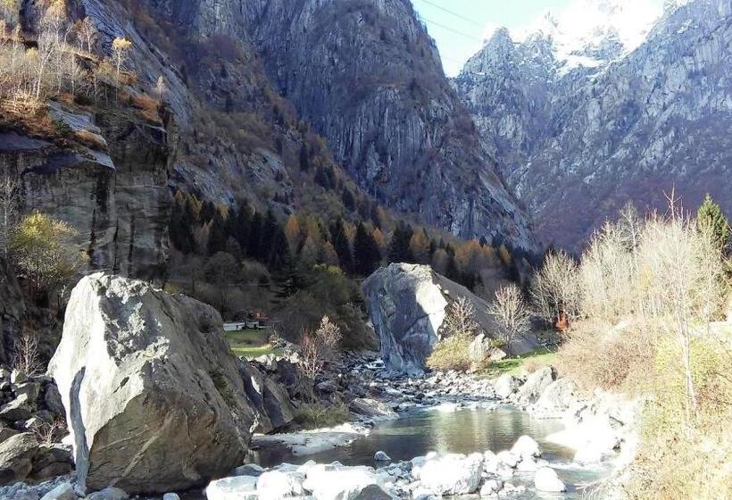 בית מלון כפרי Ristorante Sasso Remenno