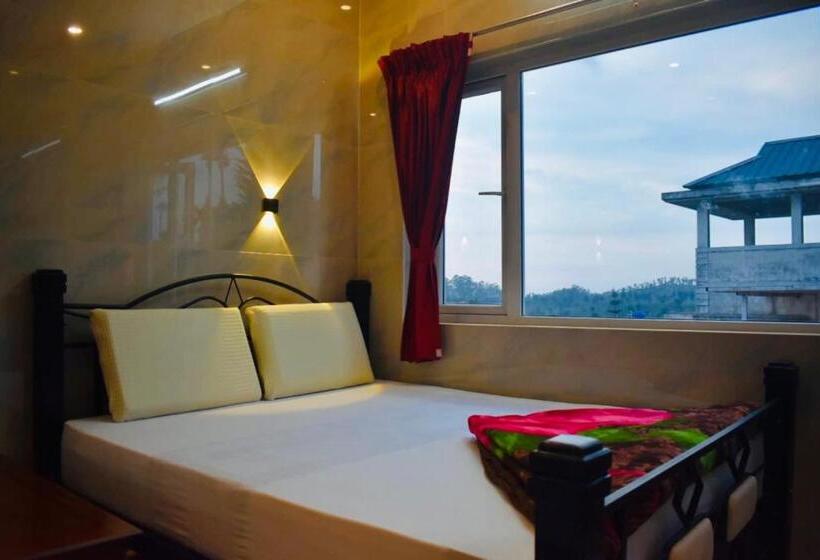 ホテル Sri Nandha Luxury Comforts