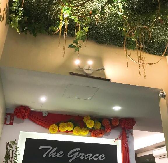 בית מלון כפרי The Grace