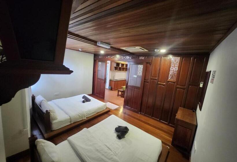 בית מלון כפרי Uptown Eco