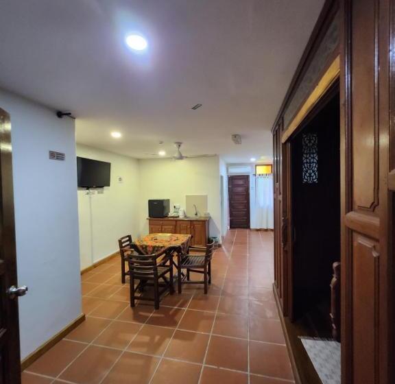 בית מלון כפרי Uptown Eco