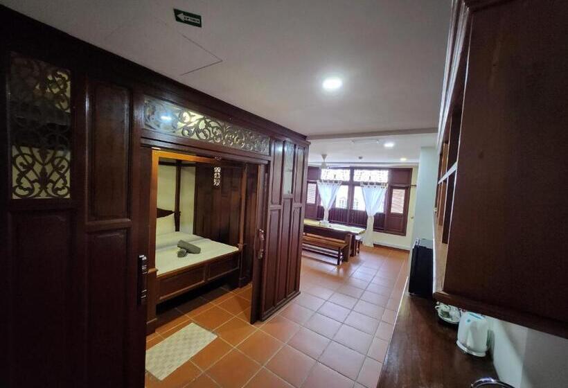 בית מלון כפרי Uptown Eco