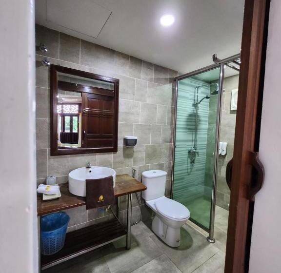 בית מלון כפרי Uptown Eco