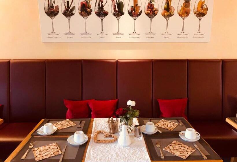 酒店 Weinquartier Burggarten