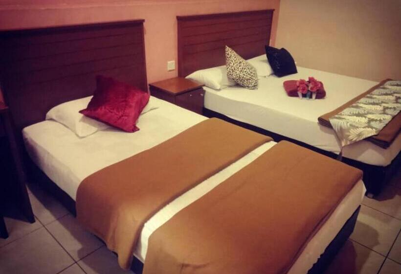 ホテル Weng Kong Homestay