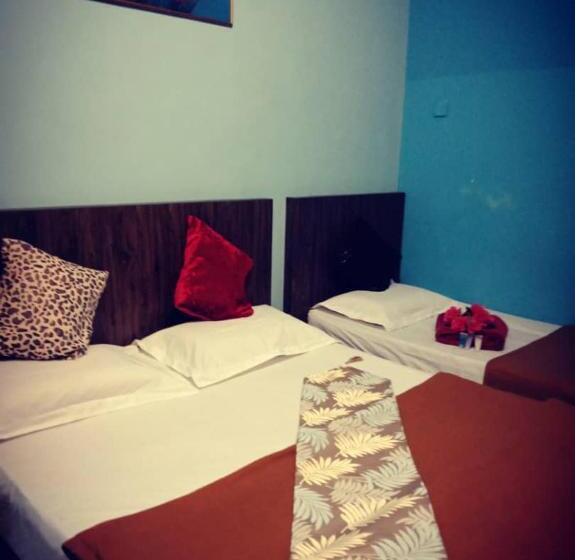 ホテル Weng Kong Homestay