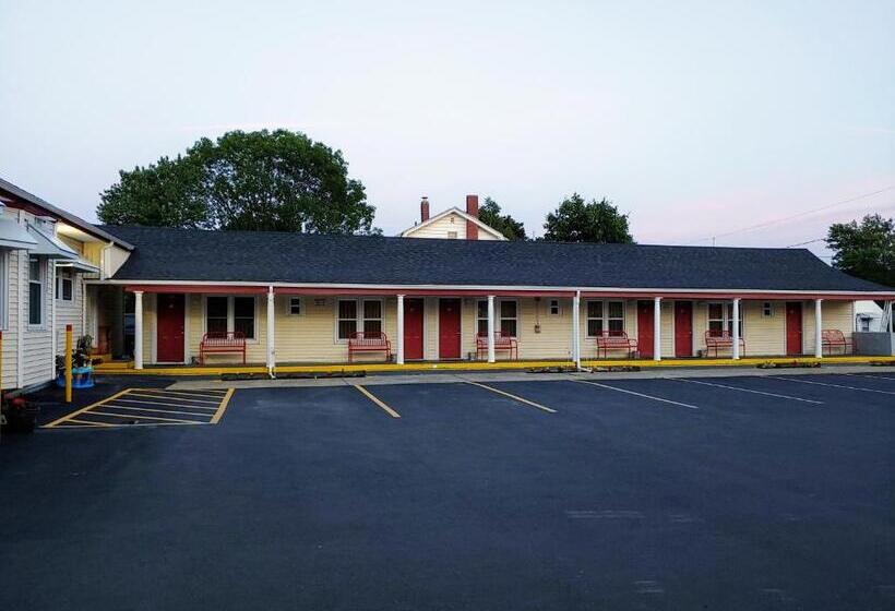 Maine Motel