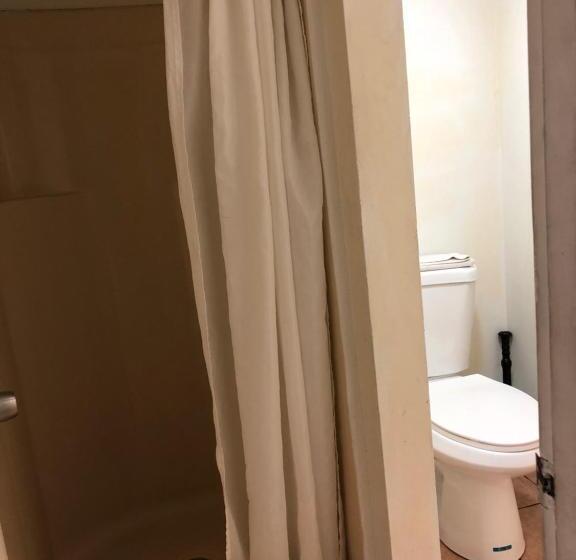 汽车旅馆  Budget Inn