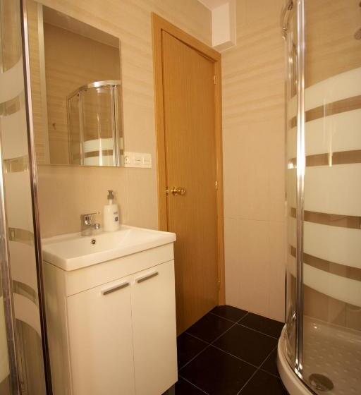 펜션 Albergue Lalin Centro