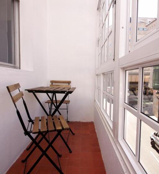 ペンション Albergue Lalin Centro