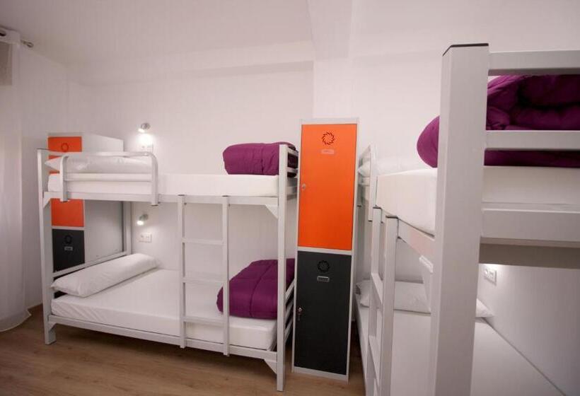 펜션 Albergue Lalin Centro