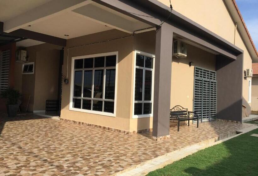 پانسیون Ana Guest House Jalan Airport Kuantan