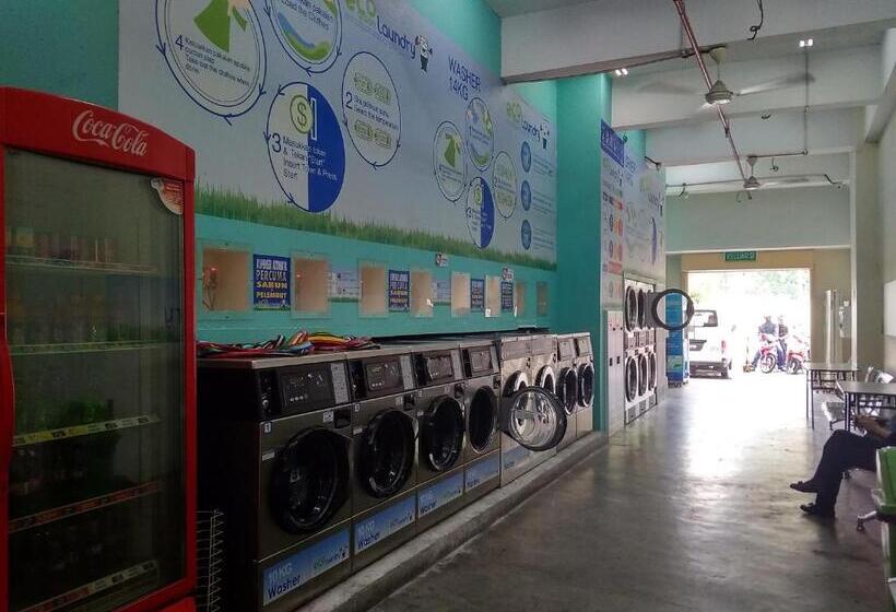 Pensão Azfa Duplex Suite At De Centrum Putrajaya Bangi Free Wifi
