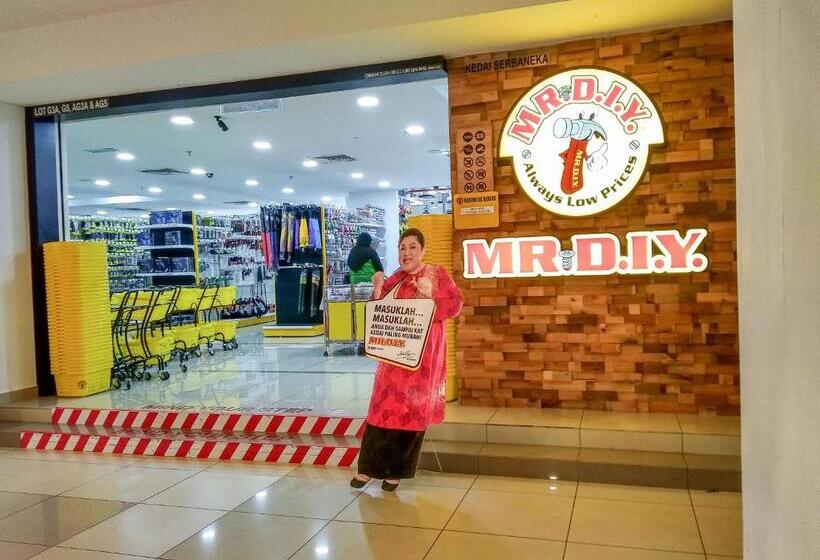 Majatalo Azfa Duplex Suite At De Centrum Putrajaya Bangi Free Wifi