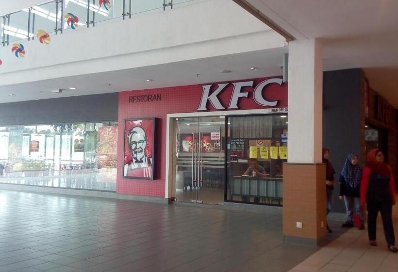 Majatalo Azfa Duplex Suite At De Centrum Putrajaya Bangi Free Wifi