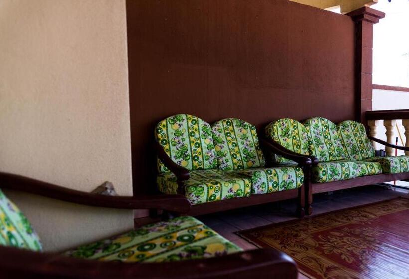 بنسيون Beachland Guesthouse