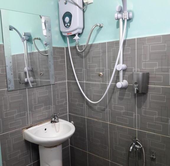 פנסיון Canopy Inn