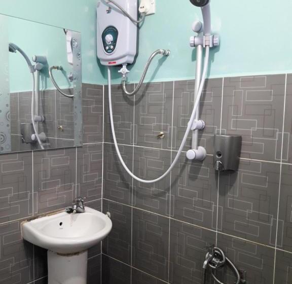 פנסיון Canopy Inn