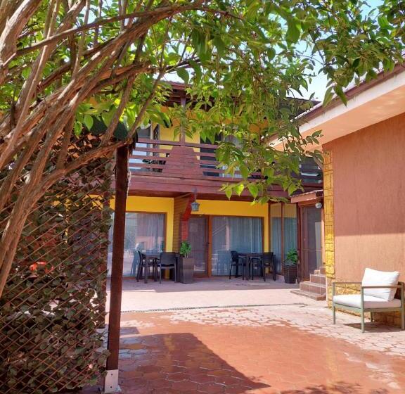 פנסיון Casa Cristina Corbu