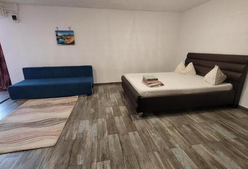 פנסיון Casa Cristina Corbu