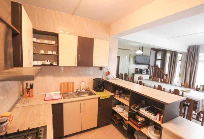 بنسيون Casa Teju