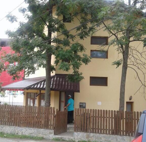 بنسيون Casa Teju