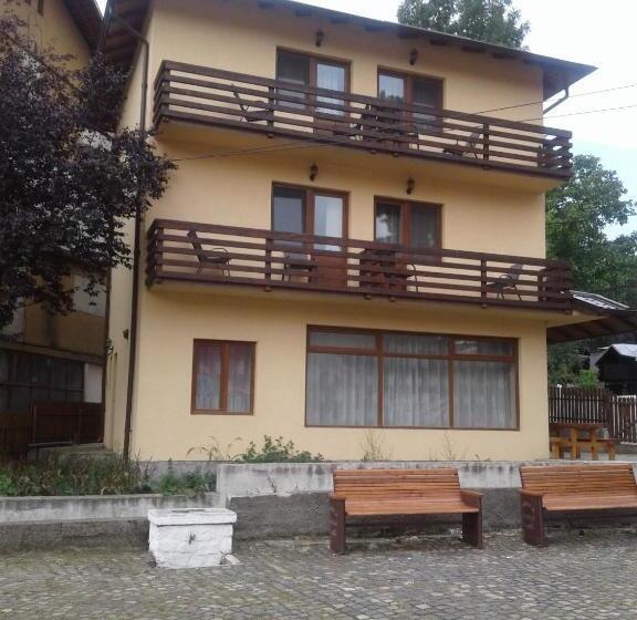 פנסיון Casa Teju