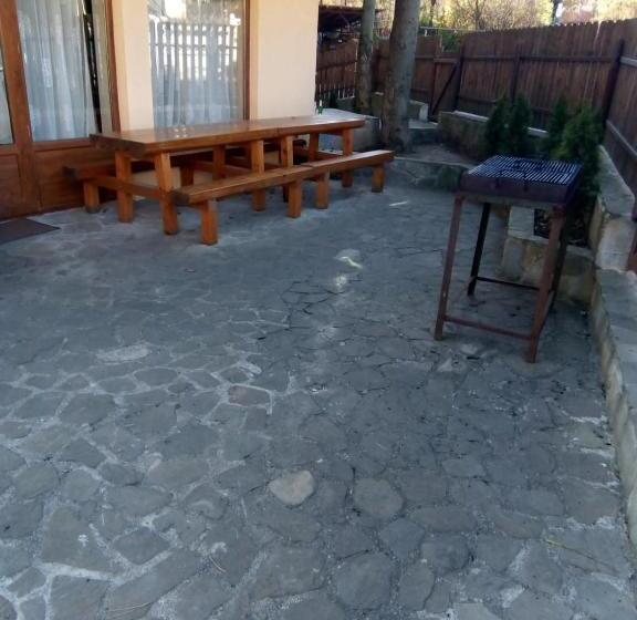 פנסיון Casa Teju