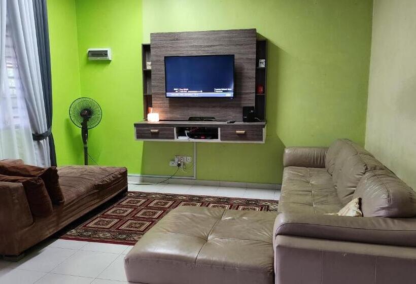 פנסיון Ct Homestay