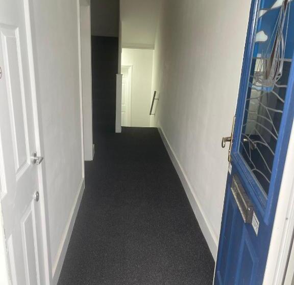 Пансион Evening Tide