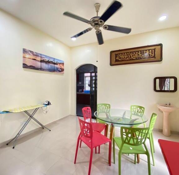 بنسيون Family Homestay